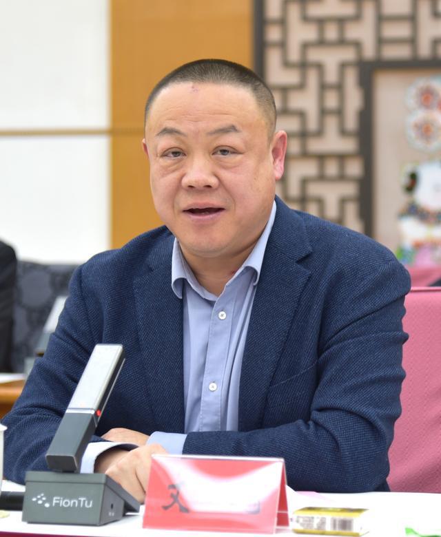 文飚率南开校友企业家联谊会走进西青 朱财开云体育 开云平台斌主持座谈会并讲话(图2)