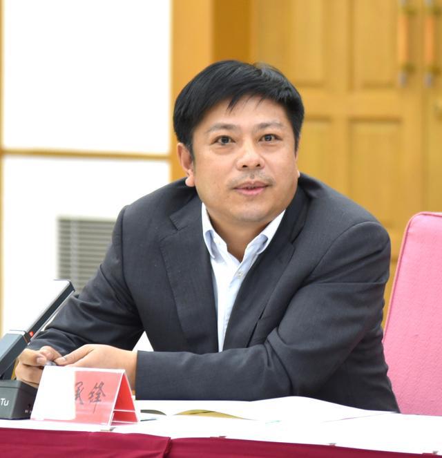 文飚率南开校友企业家联谊会走进西青 朱财开云体育 开云平台斌主持座谈会并讲话(图4)