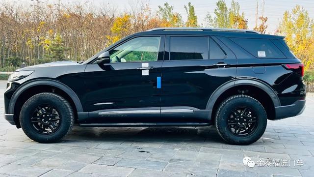 Kaiyun 开云兼顾商务和越野的SUV 福特“霸界”西安金泰福现车(图3)