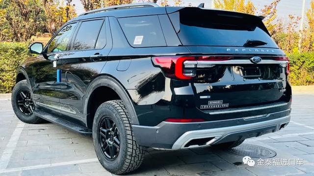 Kaiyun 开云兼顾商务和越野的SUV 福特“霸界”西安金泰福现车(图5)