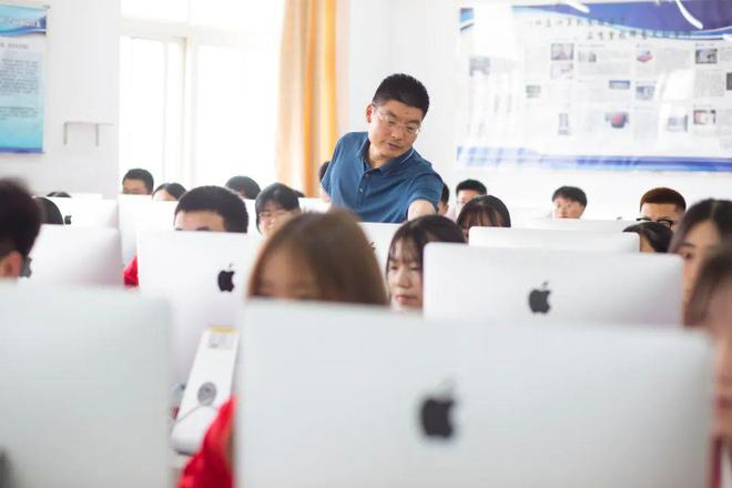 就选商务 信息工程学院等你来！Kaiyun 开云体育(图5)