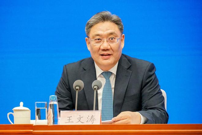 开云体育 开云官网中国专机抵达叙利亚携叙总统抵杭州接机人身份独特非外交官。(图3)
