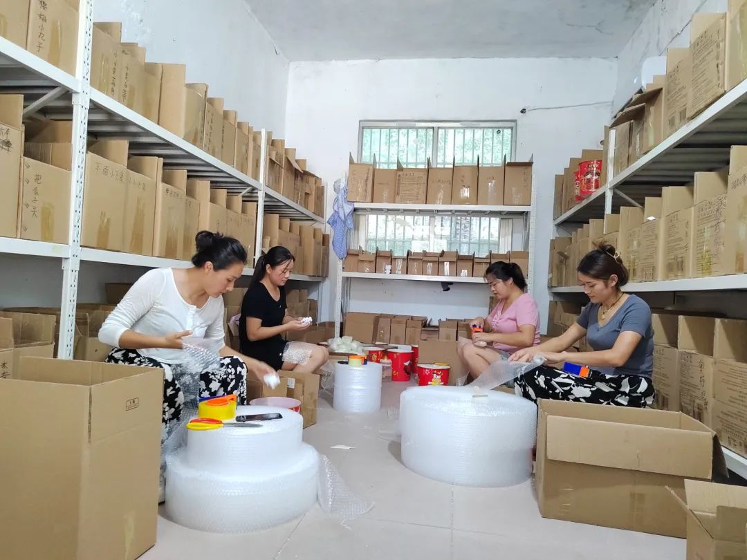 开云体育 开云平台邹城市妇联：巾帼电商培训赋能妇女“云端”创业就业(图3)