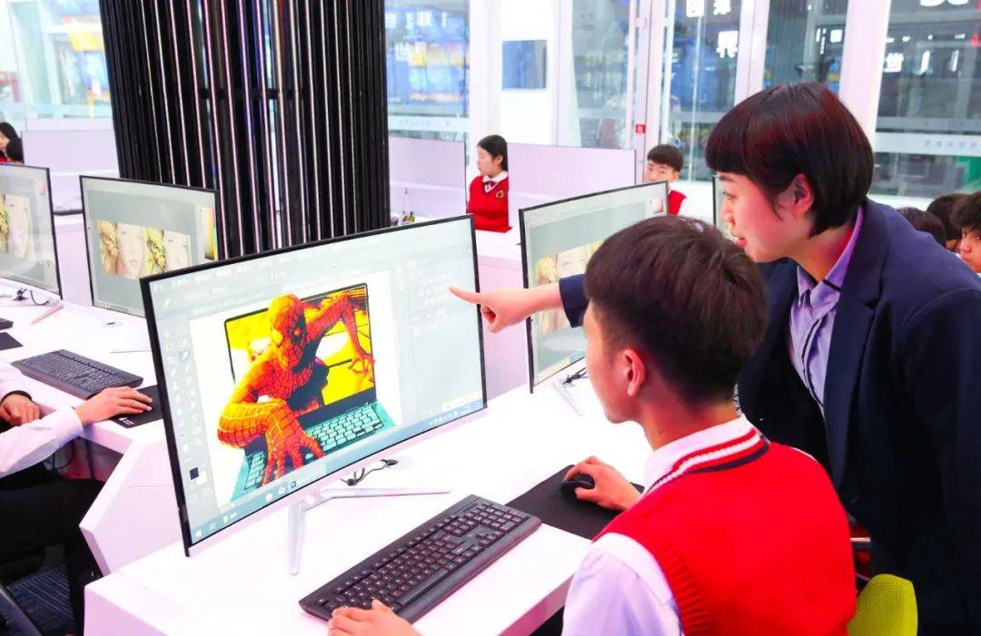 开云 开云体育平台软件开发工程师是做什么的？赚钱吗？(图1)